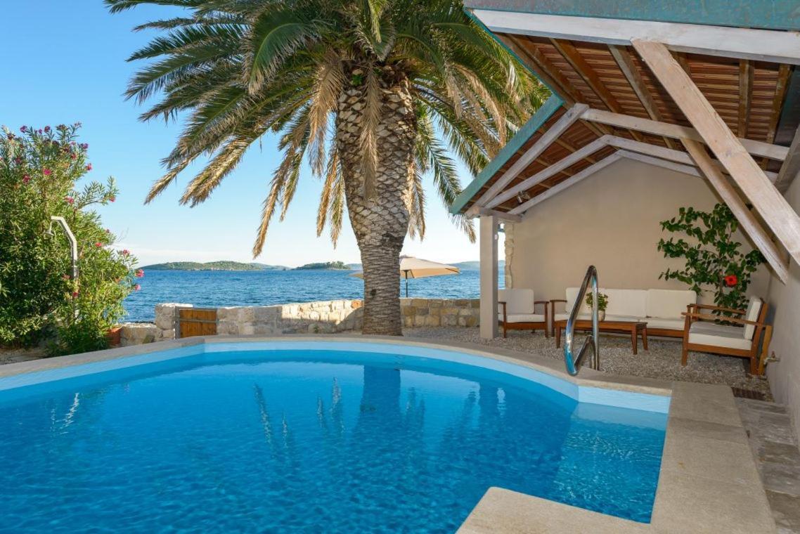 Luxury Beachfront Villa Mare With Private Pool At The Beach Orebic - Peljesac المظهر الخارجي الصورة