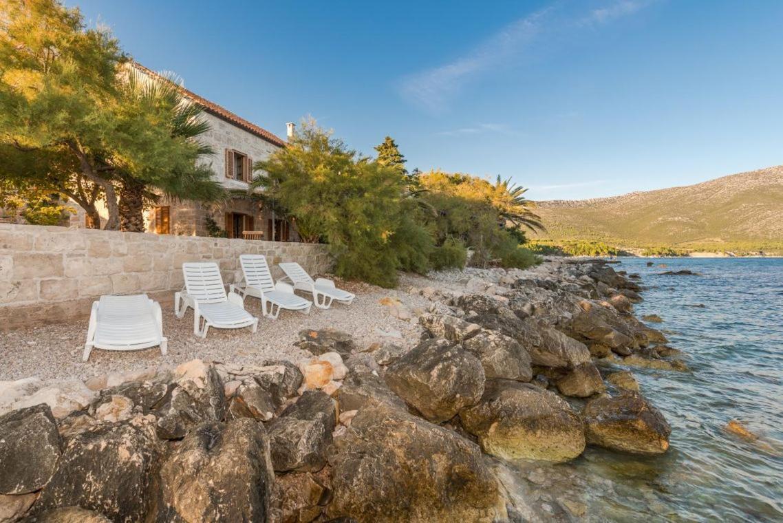 Luxury Beachfront Villa Mare With Private Pool At The Beach Orebic - Peljesac المظهر الخارجي الصورة